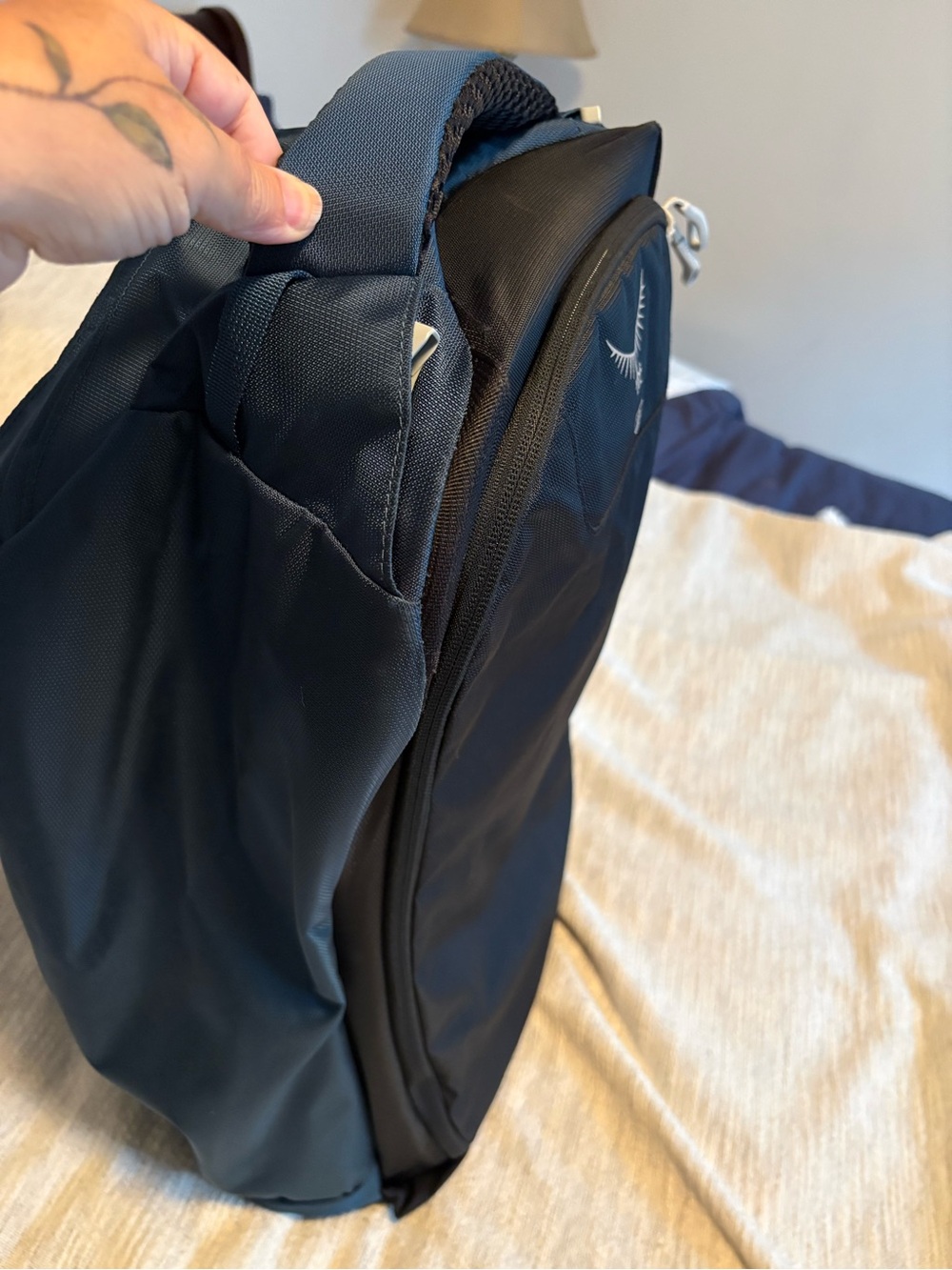 Osprey Fairview 40 Travel Pack - Picture 3 of 9
